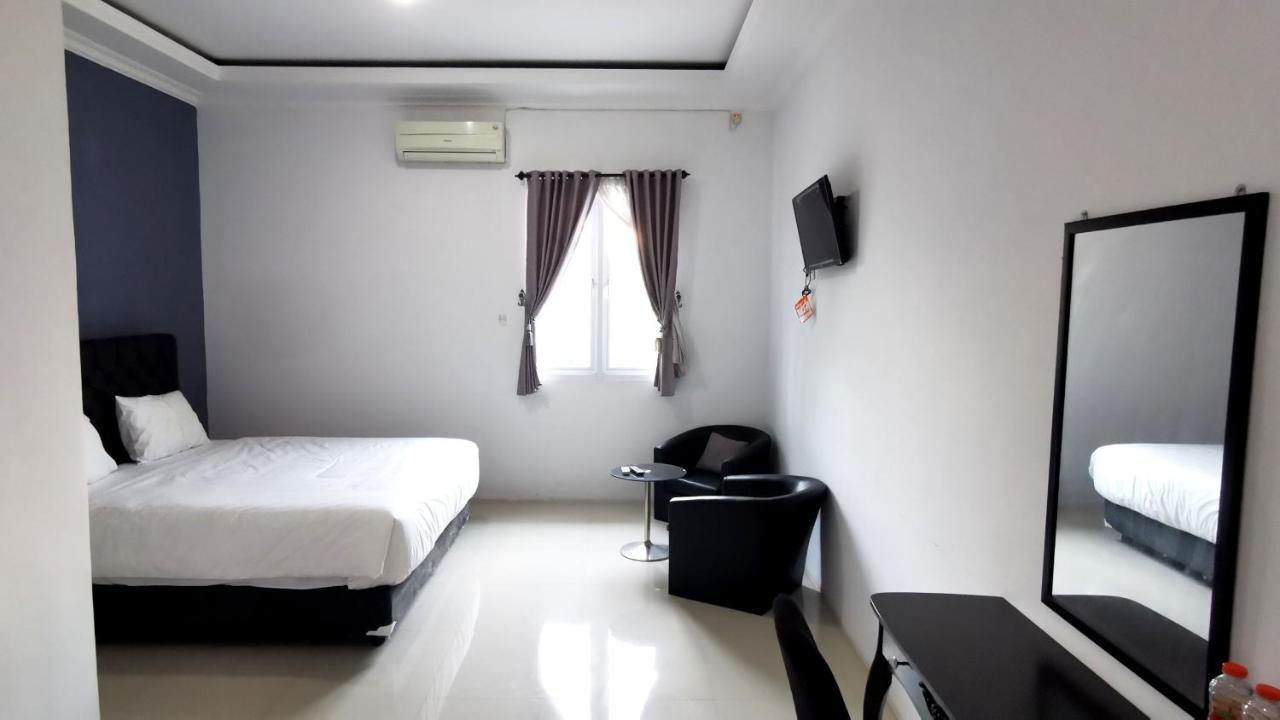 Hotel Aqiilah Syariah Lamongan Eksteriør bilde